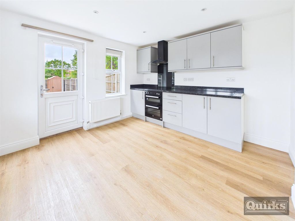 Property photo 3 of 9 Cam02342G0-Pr0178-Still002.Jpg