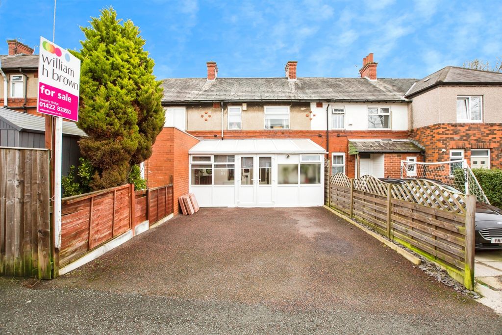 Property photo 2 of 17