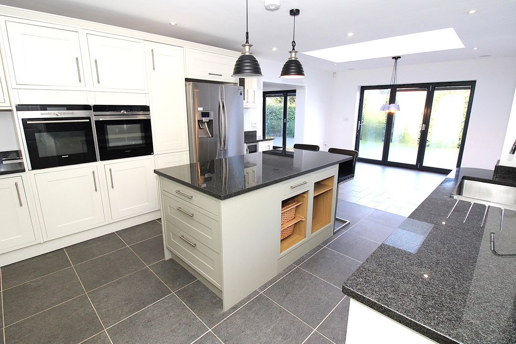 Additional image 5 of 4 bed detached house for saleStagbury Avenue, Chipstead, Coulsdon CR5