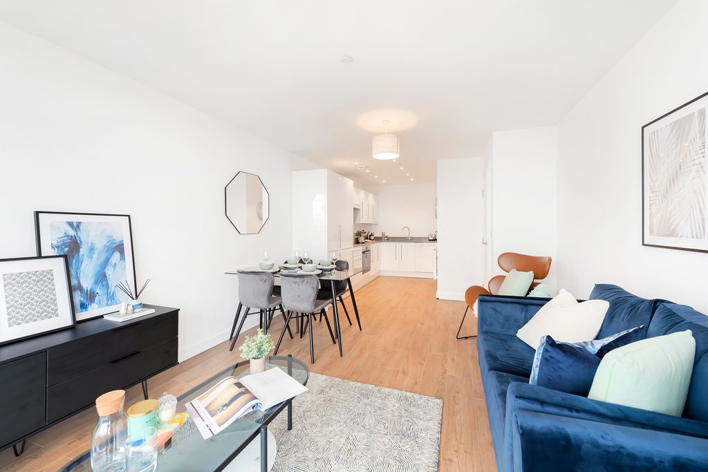 Property photo 2 of 8