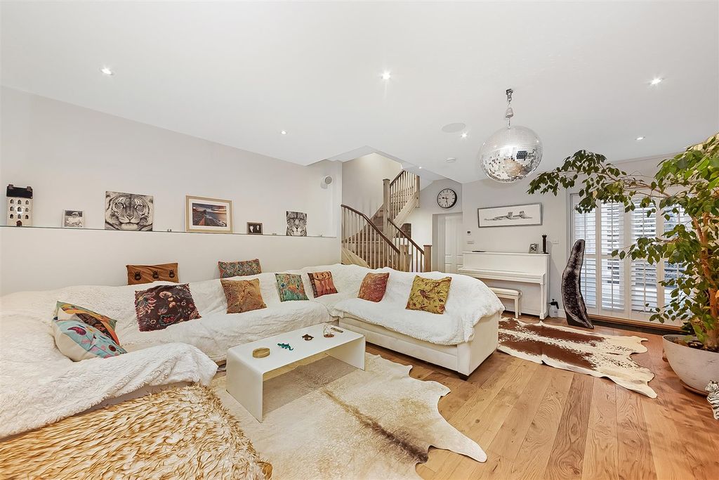 Property photo 3 of 23 Img_3980-1.Jpg