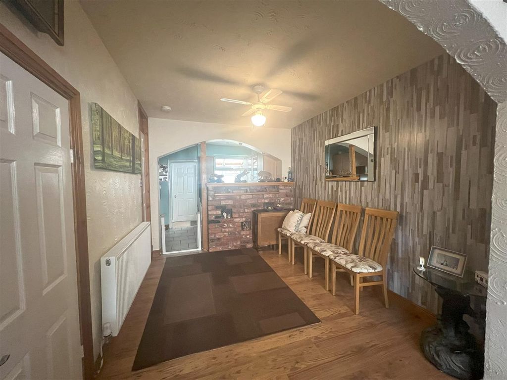 Property photo 3 of 13 Dining Room