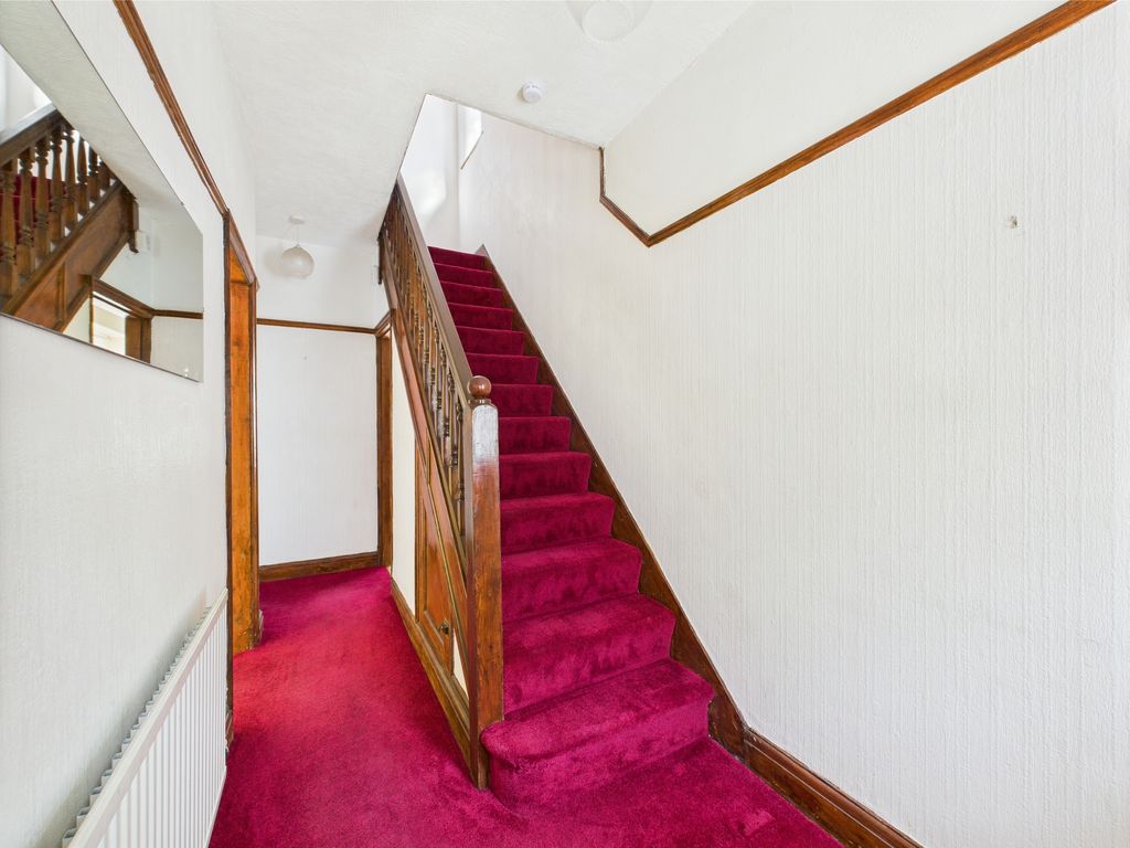 Property photo 2 of 29