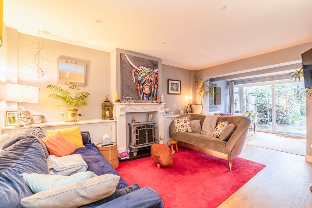 Property photo 2 of 30 Picture No. 12