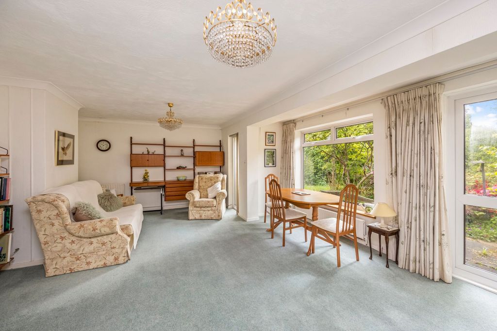 Property photo 2 of 19