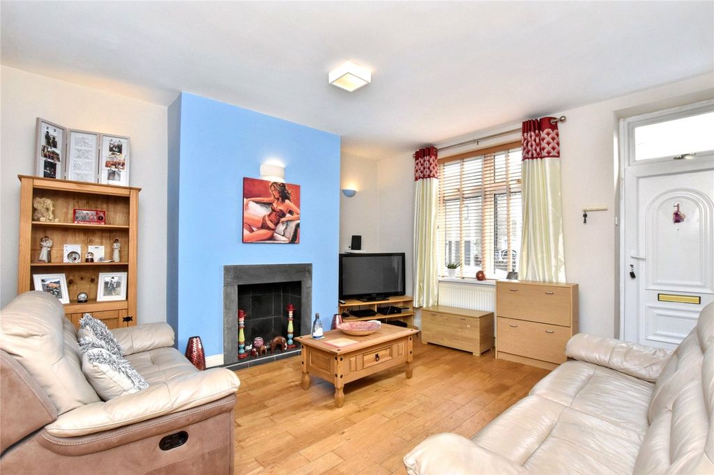 Property photo 2 of 24 Picture No. 02