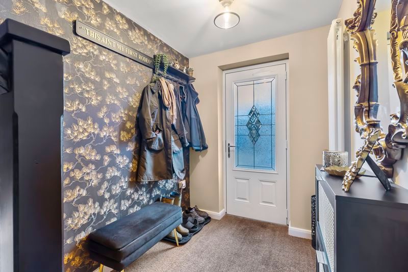 Property photo 2 of 33 Photo 4