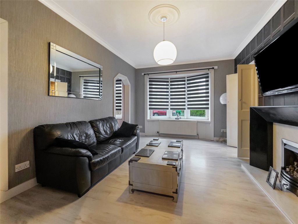 Property photo 2 of 21 Picture No. 10