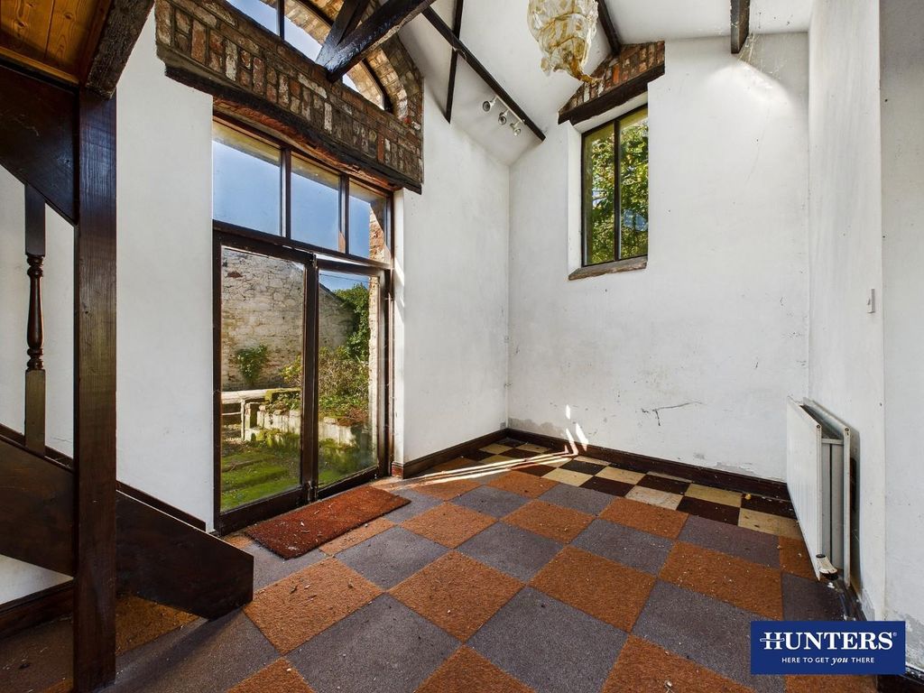 Property photo 2 of 30 Reception Four