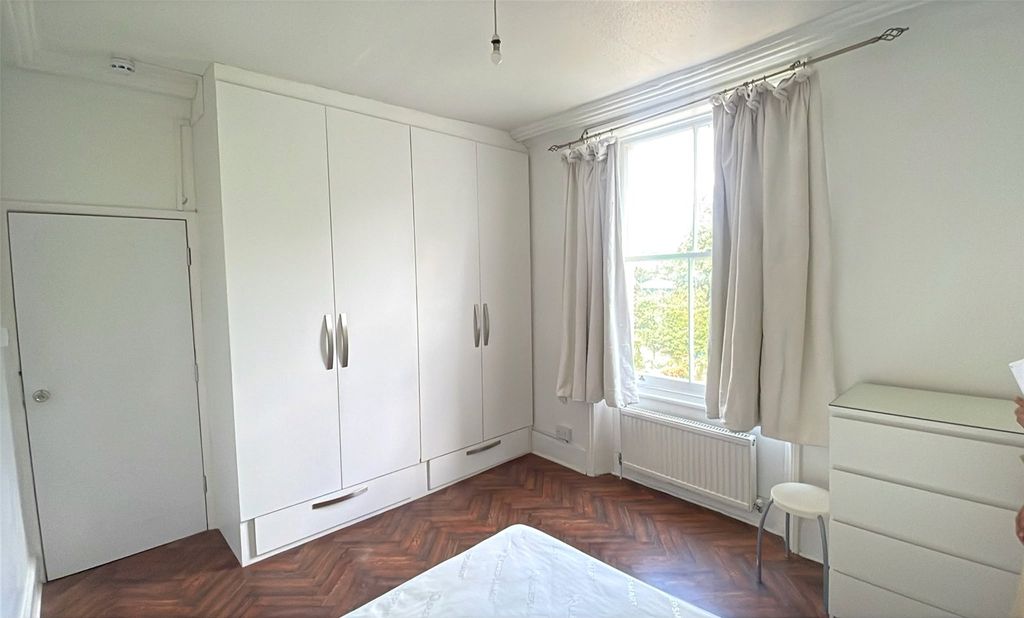 Property photo 1 of 8 Picture No. 10