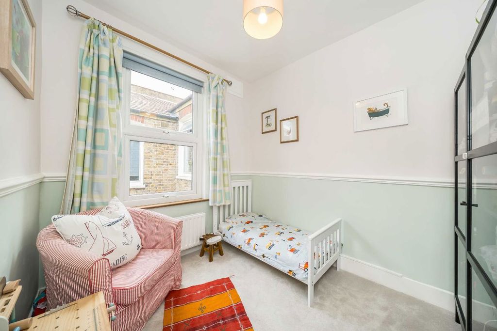 Property photo 3 of 7