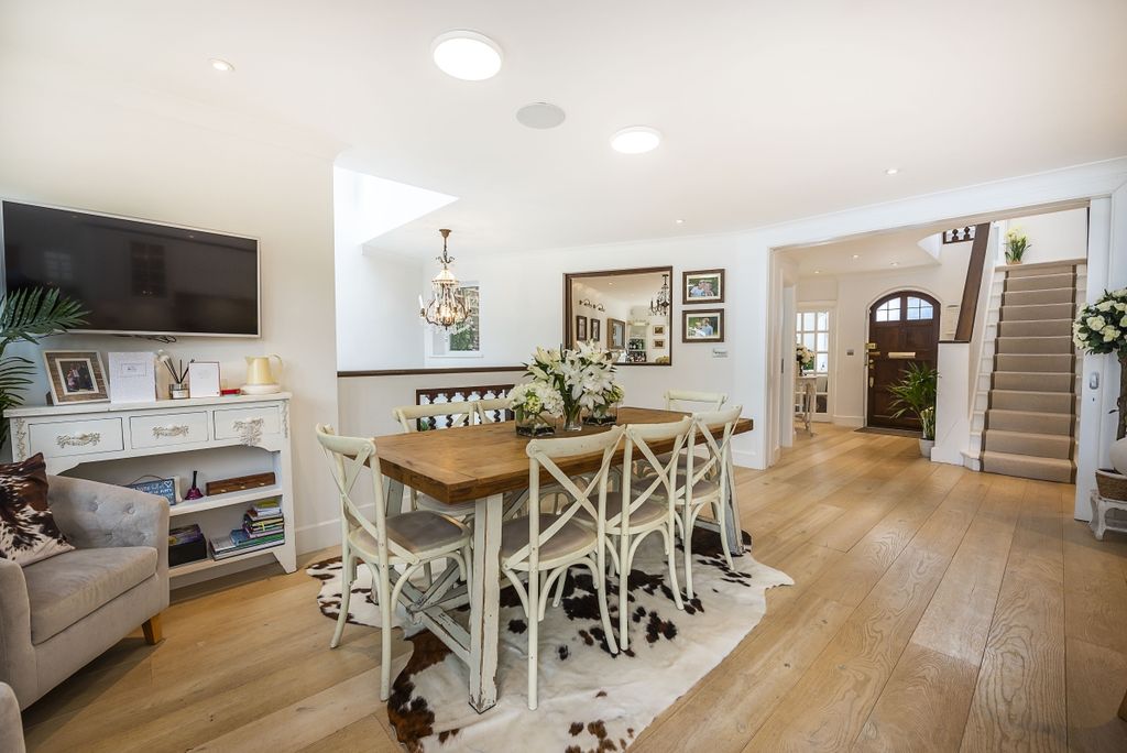 Property photo 2 of 33 Kitchen Dining Ar...