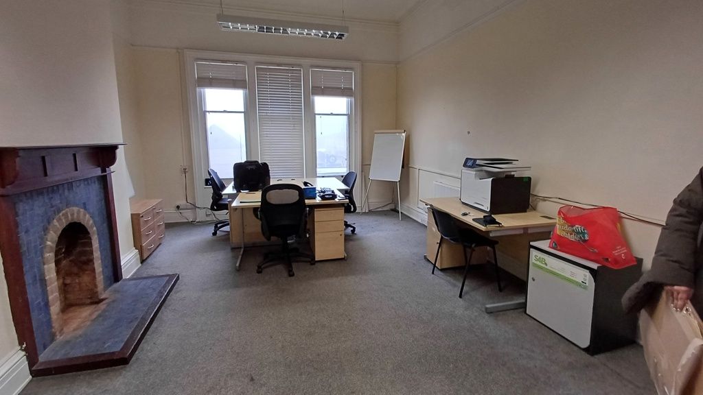 Property photo 3 of 3 Photo 7