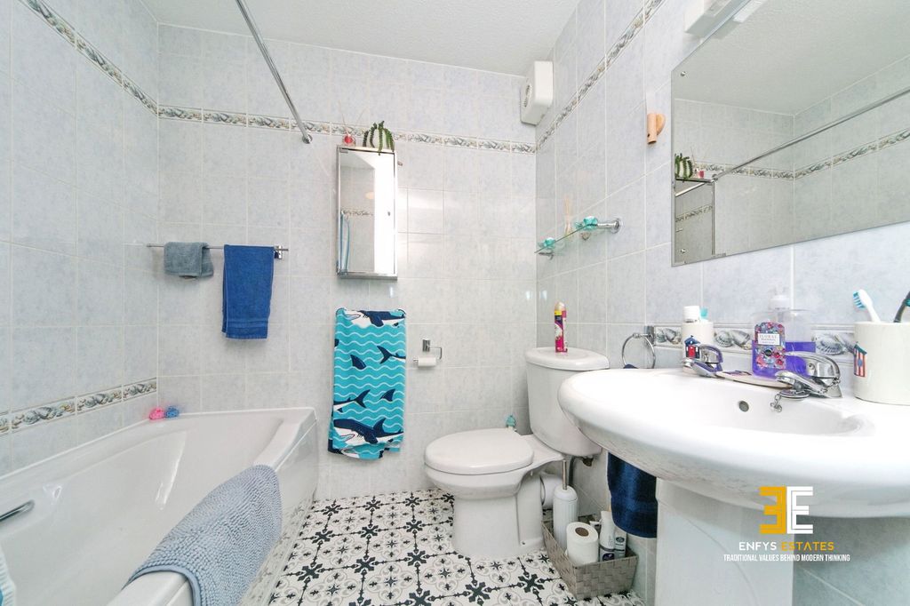 Additional image 15 of 2 bed flat for saleTrinity Crescent, Llandudno LL30