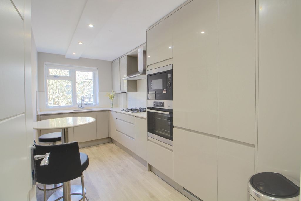 Property photo 2 of 13 Kitchen