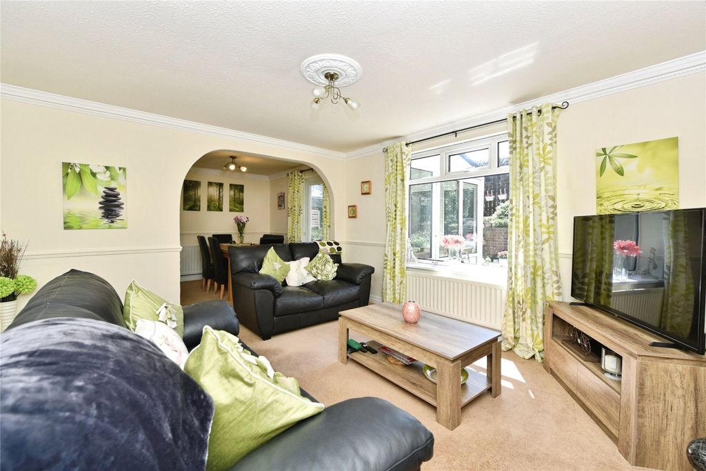 Property photo 2 of 16 Picture No. 08