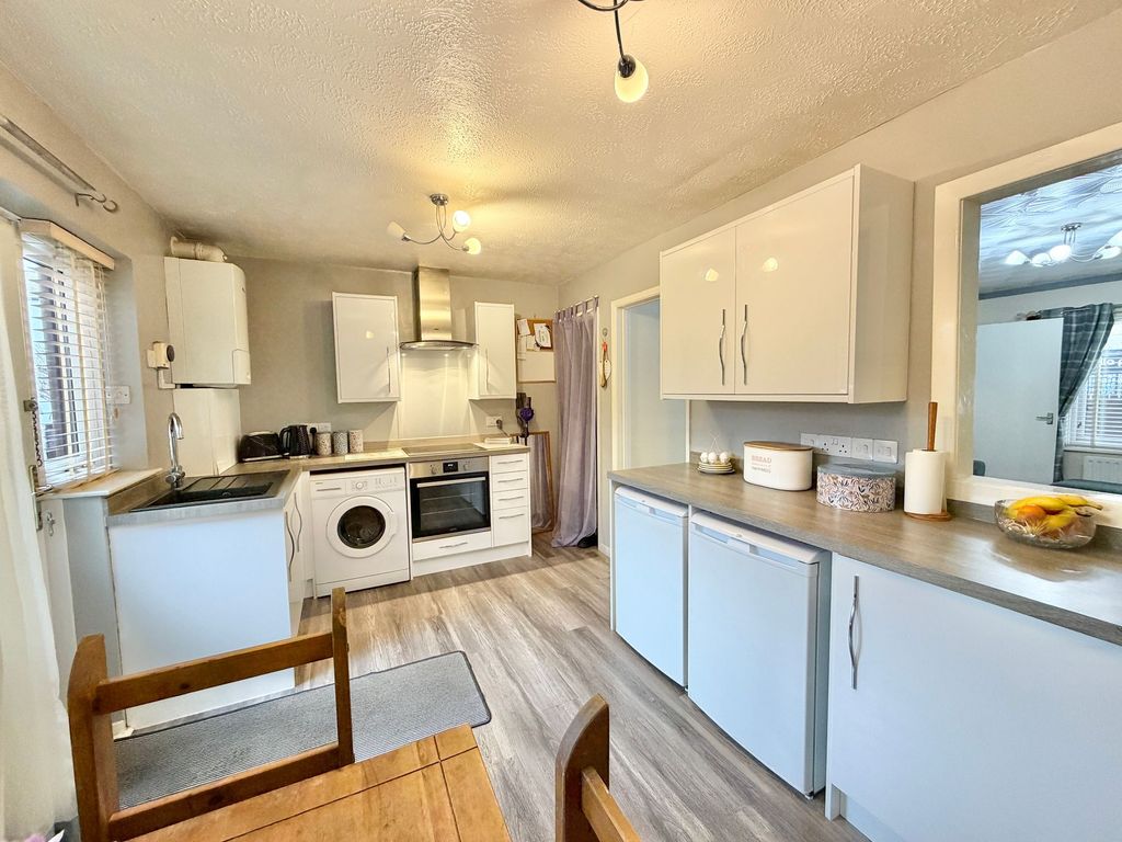 Property photo 2 of 13 Dining Kitchen