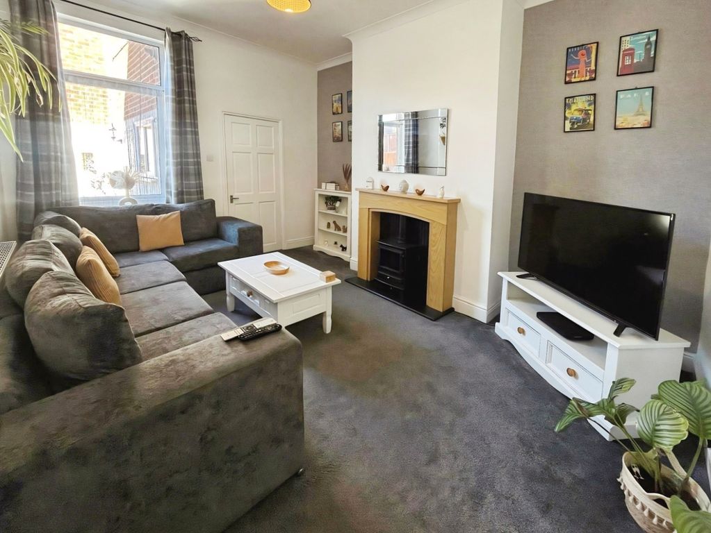 Property photo 1 of 17 5102810