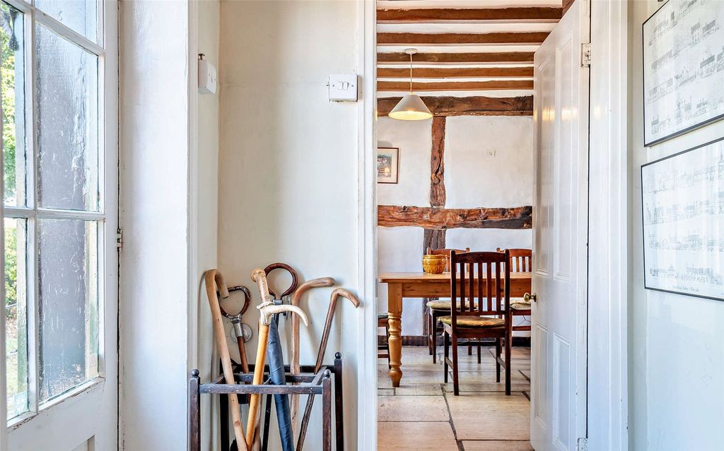 Property photo 2 of 36 Entrance