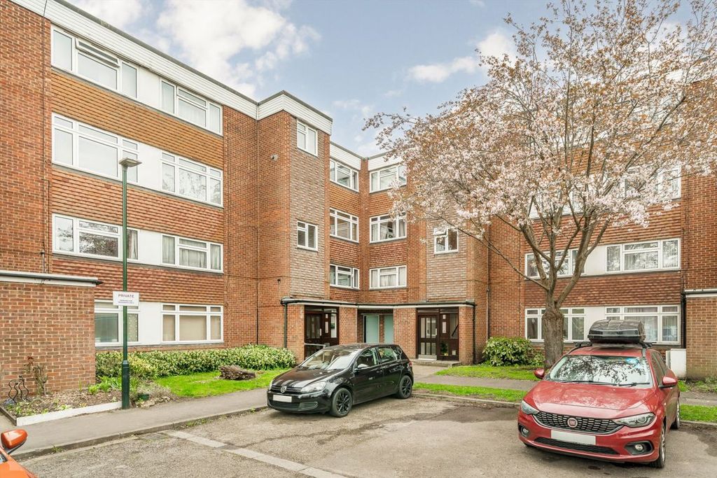 Property photo 1 of 5