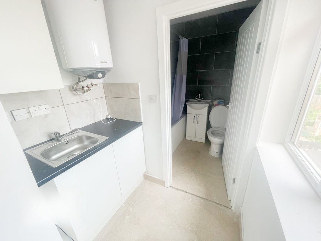 Property photo 3 of 6 Photo 3