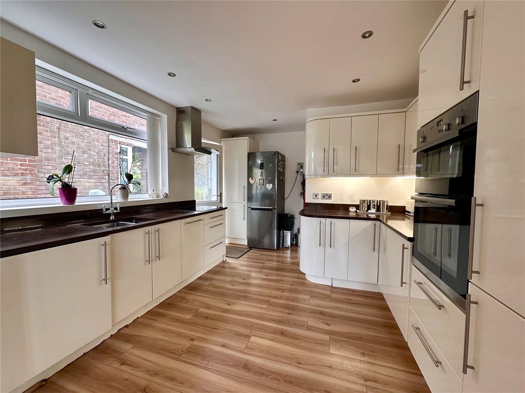 Property photo 3 of 29 Picture No. 07