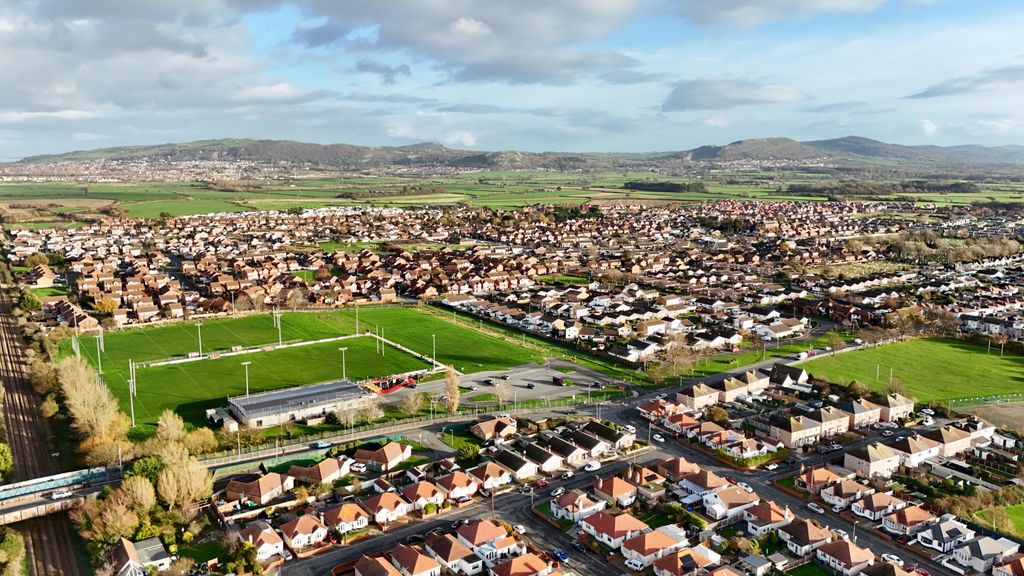 Property photo 3 of 16