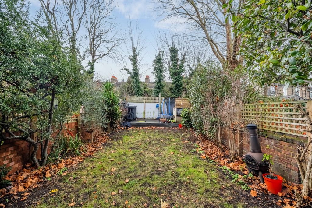 Property photo 2 of 16