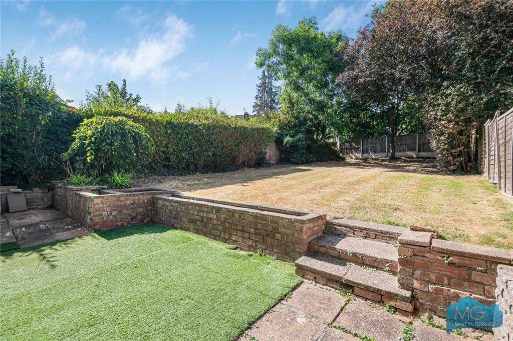 Property photo 2 of 29 Picture No. 32