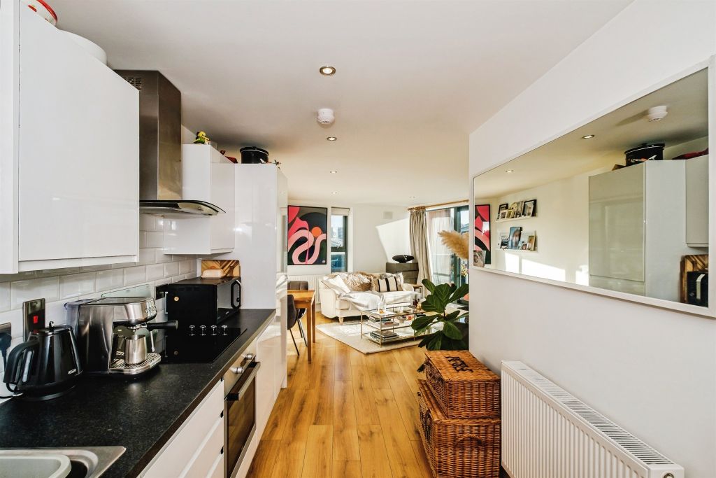 Property photo 3 of 20