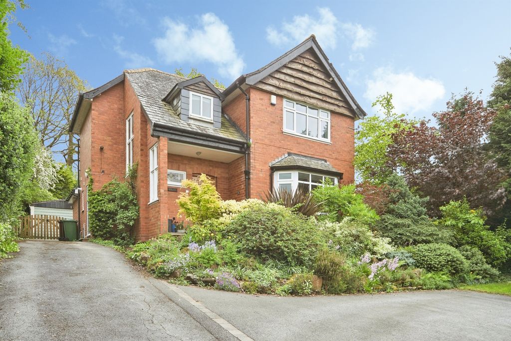 Property photo 1 of 17