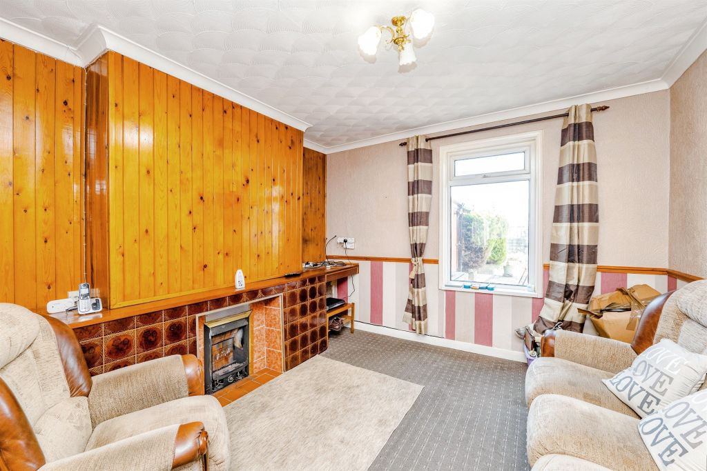 Property photo 3 of 23
