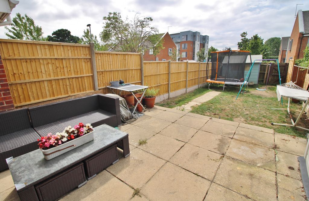 Property photo 2 of 7