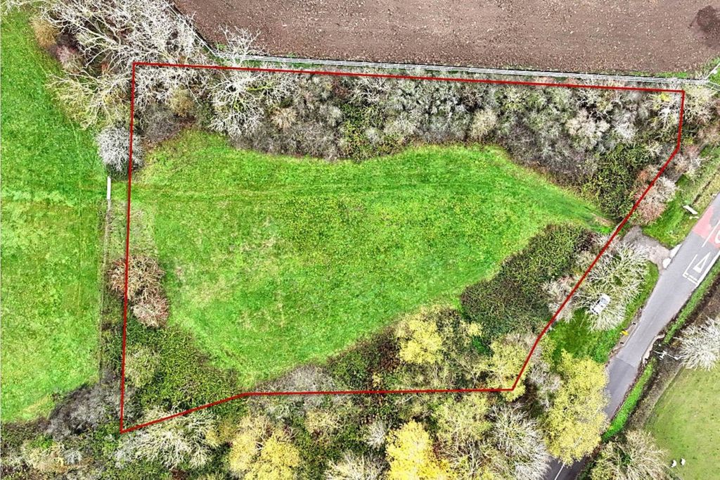 Property photo 1 of 9