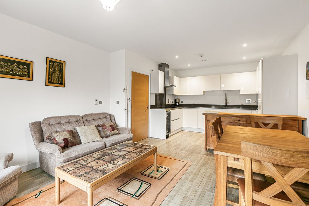 Property photo 3 of 10 Reception Room