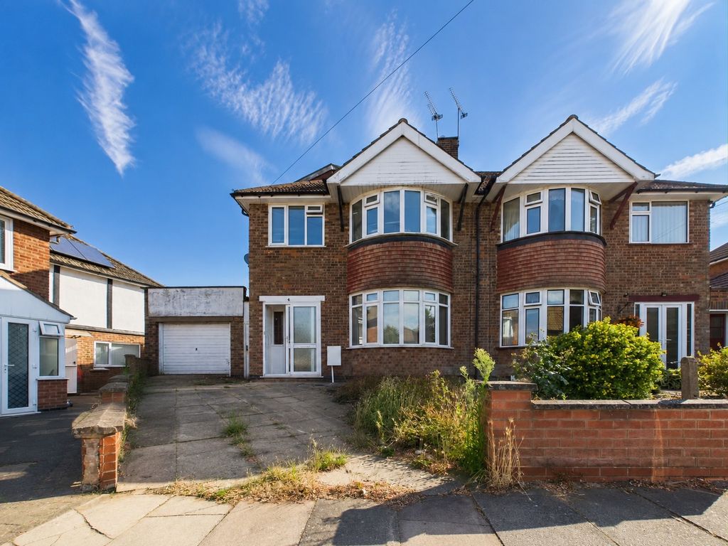 Property photo 1 of 34