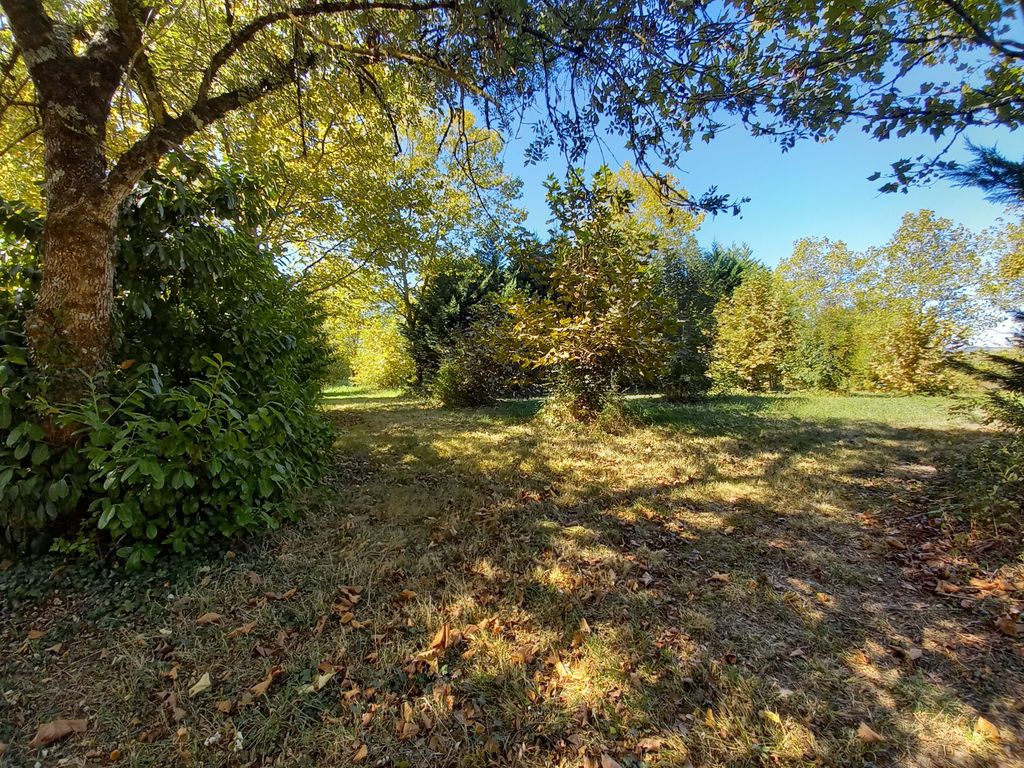 Property photo 2 of 3