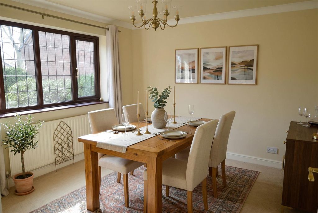 Property photo 3 of 14 Dining Room.Png