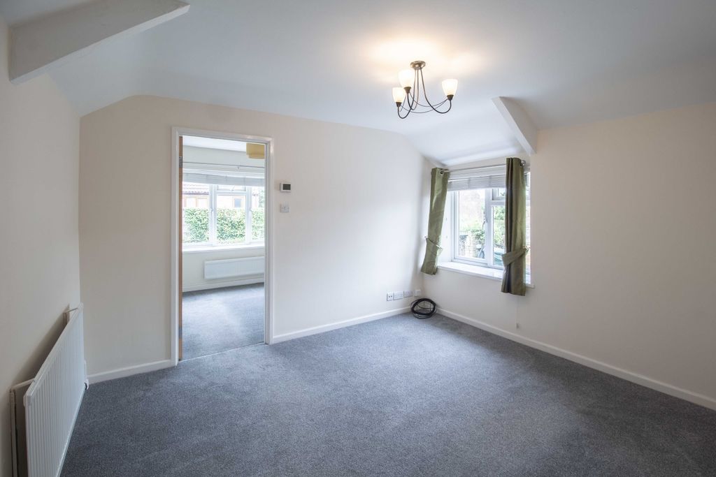 Property photo 2 of 5 Living Room