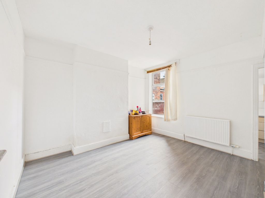 Property photo 3 of 10 5431634