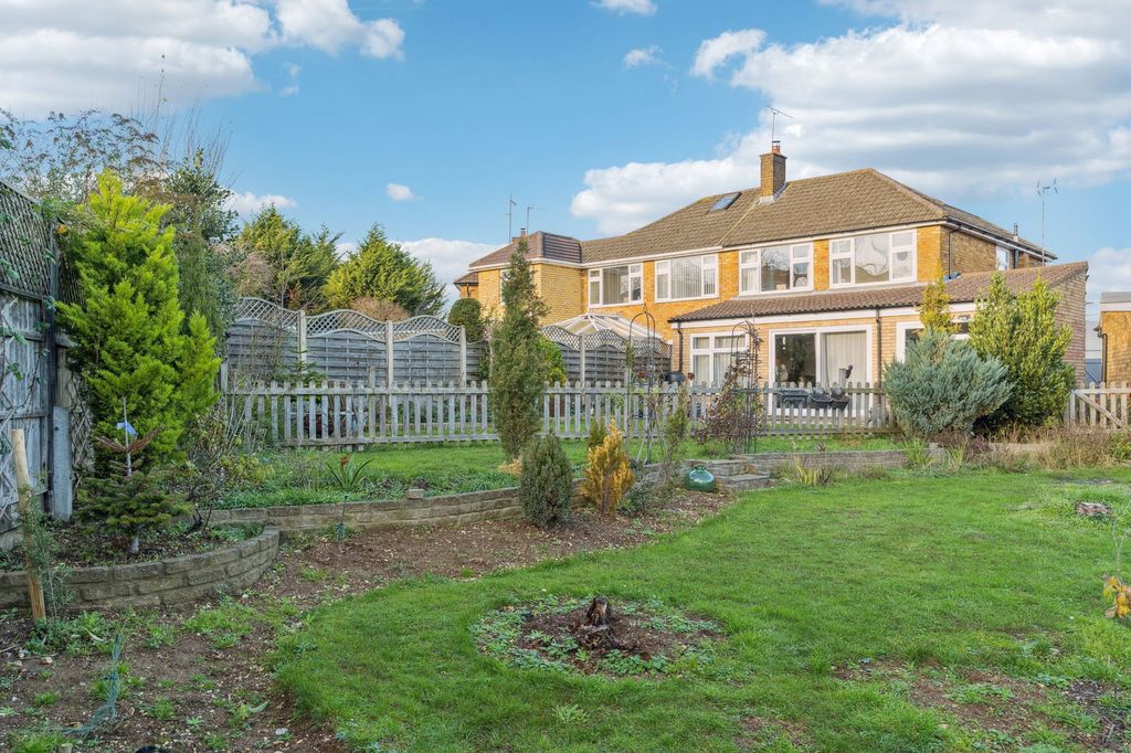 Property photo 3 of 23