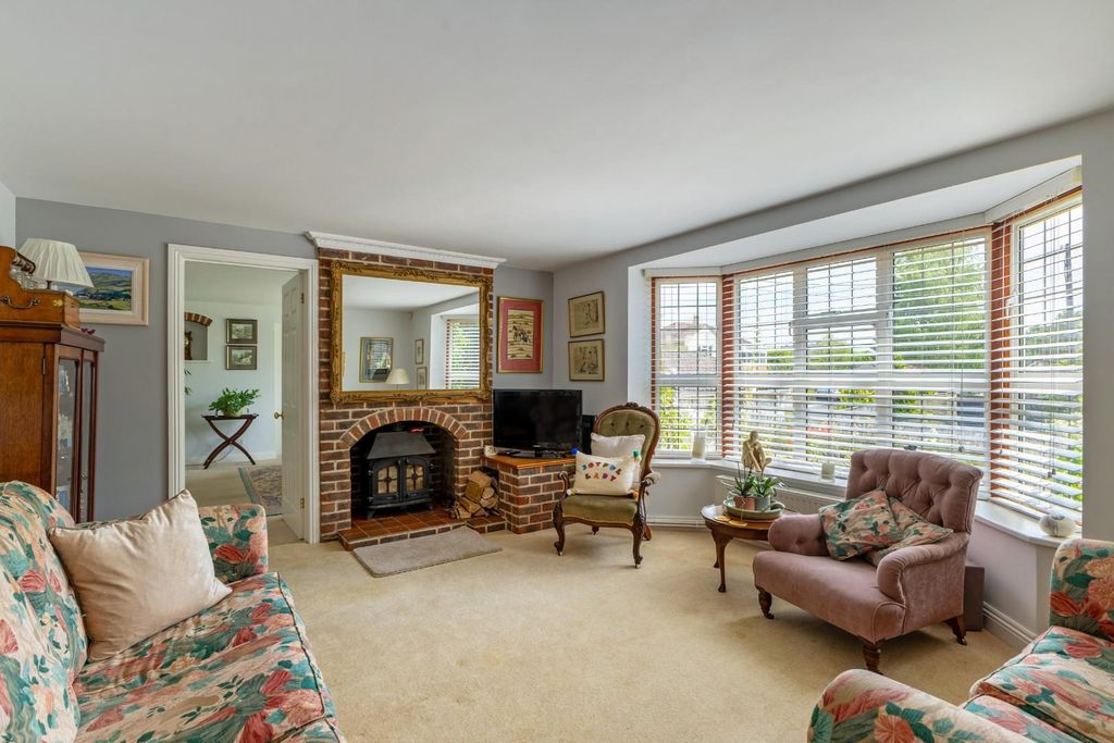 Property photo 2 of 19 Sitting Room