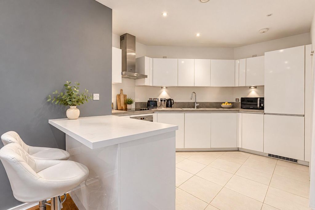 Property photo 2 of 20 Kitchen