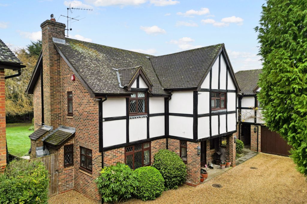Property photo 1 of 24