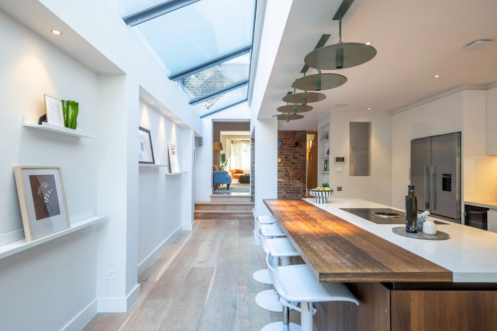 Property photo 1 of 14 Kitchen/Dining Room
