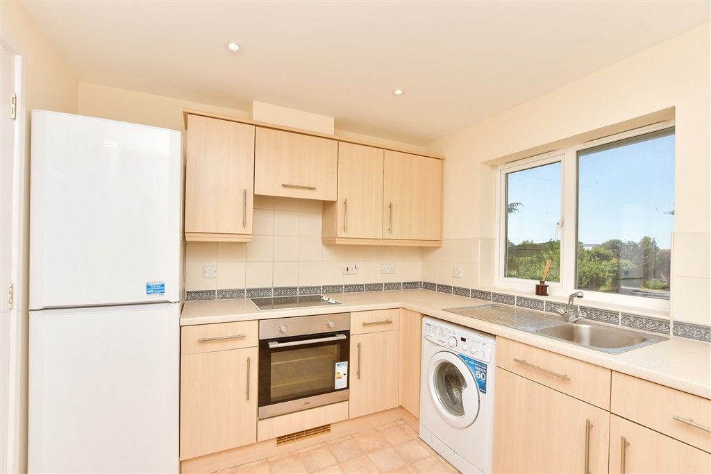 Property photo 1 of 9 Kitchen