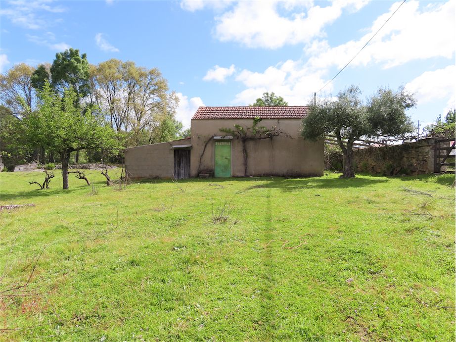 Property photo 2 of 40