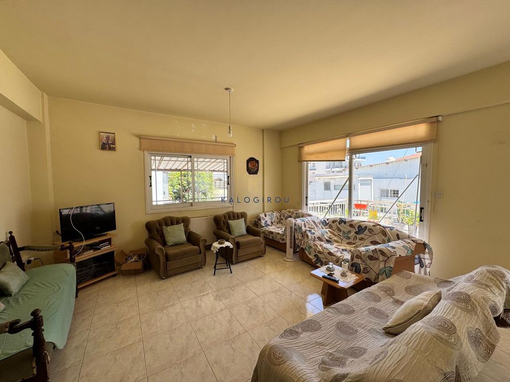 Property photo 2 of 9