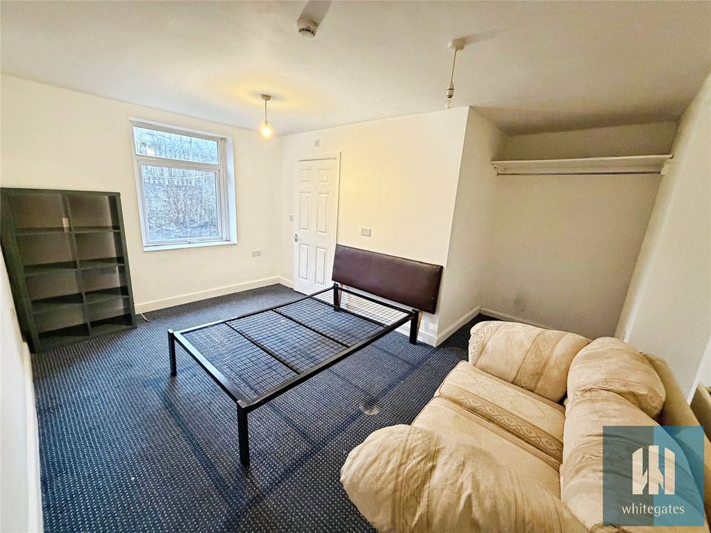 Property photo 2 of 5 Picture No. 06