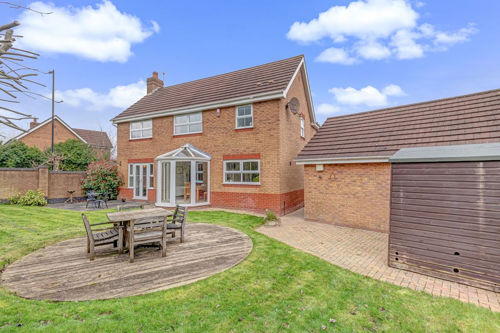 Property photo 3 of 44 Rear Garden